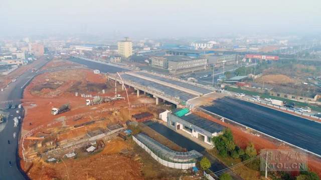 南北引线一期位于湘潭市雨湖区,北接北二环道路,南与南二环线对接,为