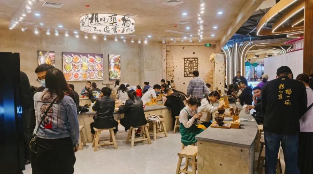这些长沙网红餐饮店,为何独独偏爱武汉?