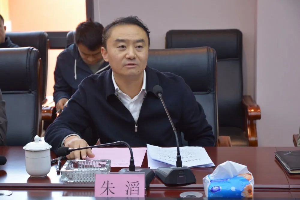 西山区政府主要领导调研长坡物流园区建设管理工作和云