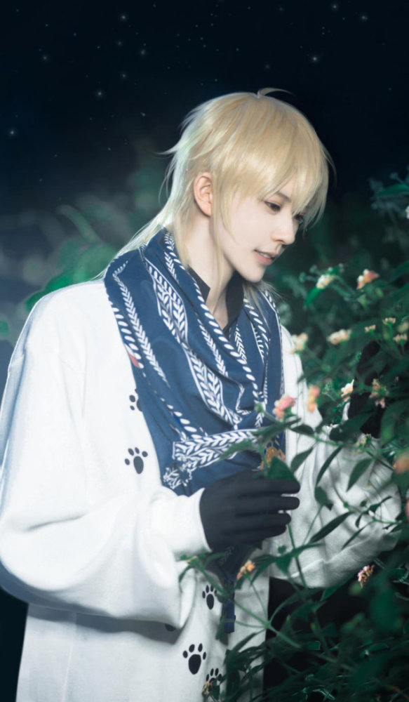 cosplay的白辰男的女的,cosplay的角色 帅到大喊老公,《时空中的绘旅人》路辰cos,眼里的温柔