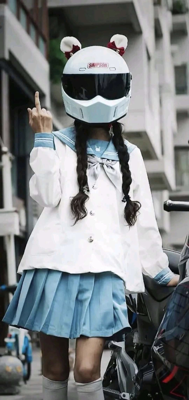 壁纸最美机车少女