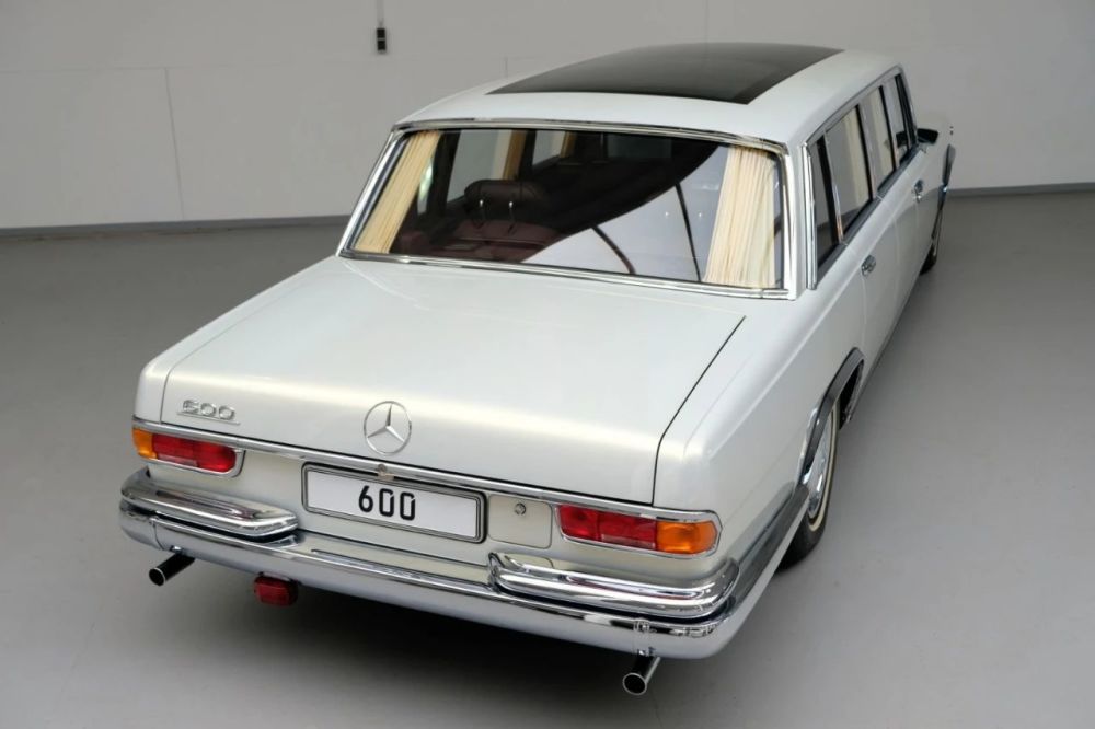 200多万欧元的老奔驰?1975年奔驰600 pullman