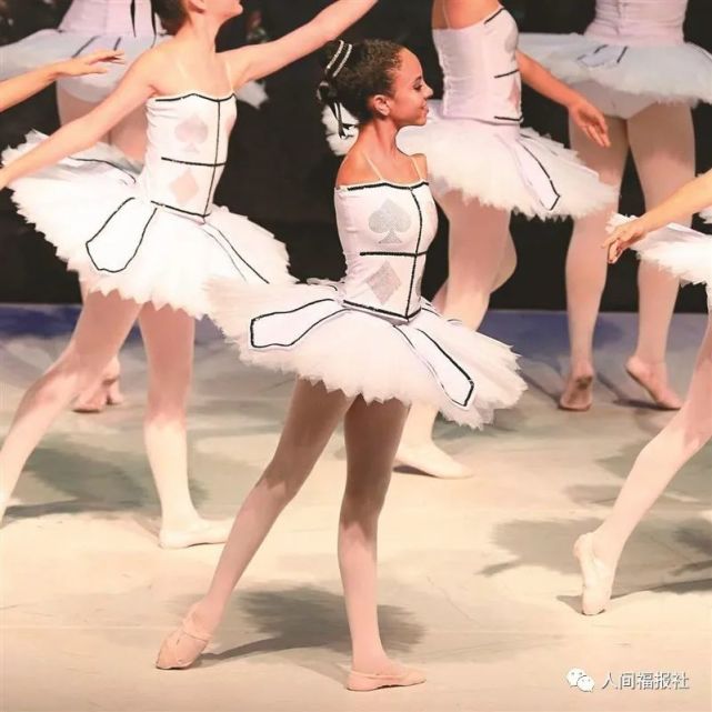 无臂少女 芭蕾圆梦