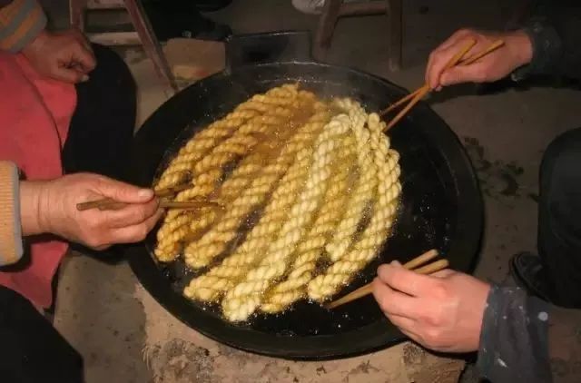 馓子,油饼,花花,翻跟头……青海人过年的馍馍来啦!