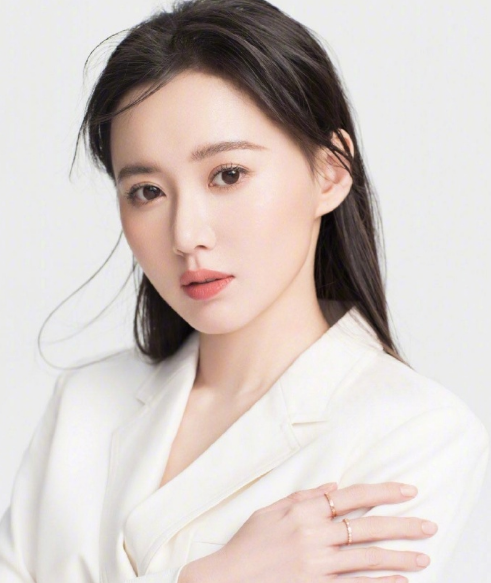 江铠同否认自己是小三,却暴露绿茶本质,还实锤陈翔劈腿