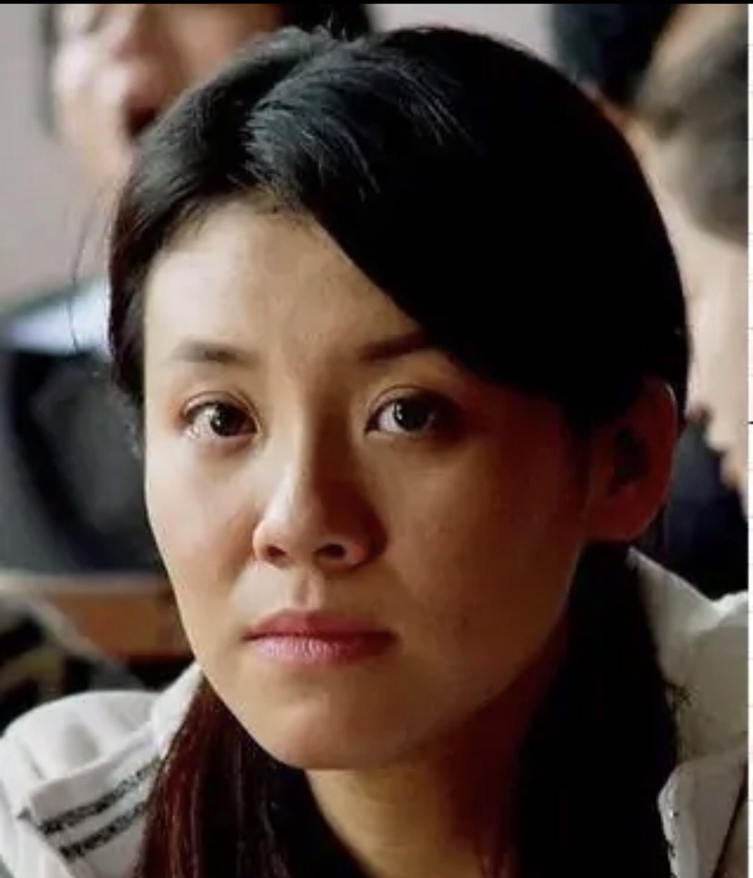 刘琳26岁爱上离过4次婚的导演张黎,同居3年后被抛弃