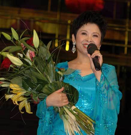 58岁董文华不再沉默,揭开当年被"封杀"真相,难道被冤枉了?