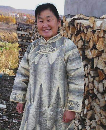 中国东北藏奇特部落:上千年来身穿鱼皮衣,一条鱼怎样变成衣服?