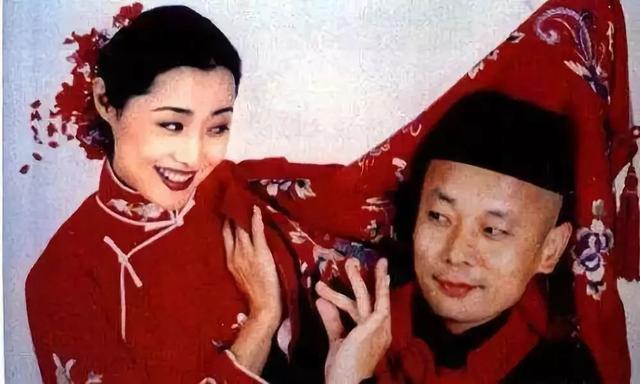 其中刘蓓扮演的"地主婆"形象,至今让人印象深刻,堪称是"初代冯女郎".