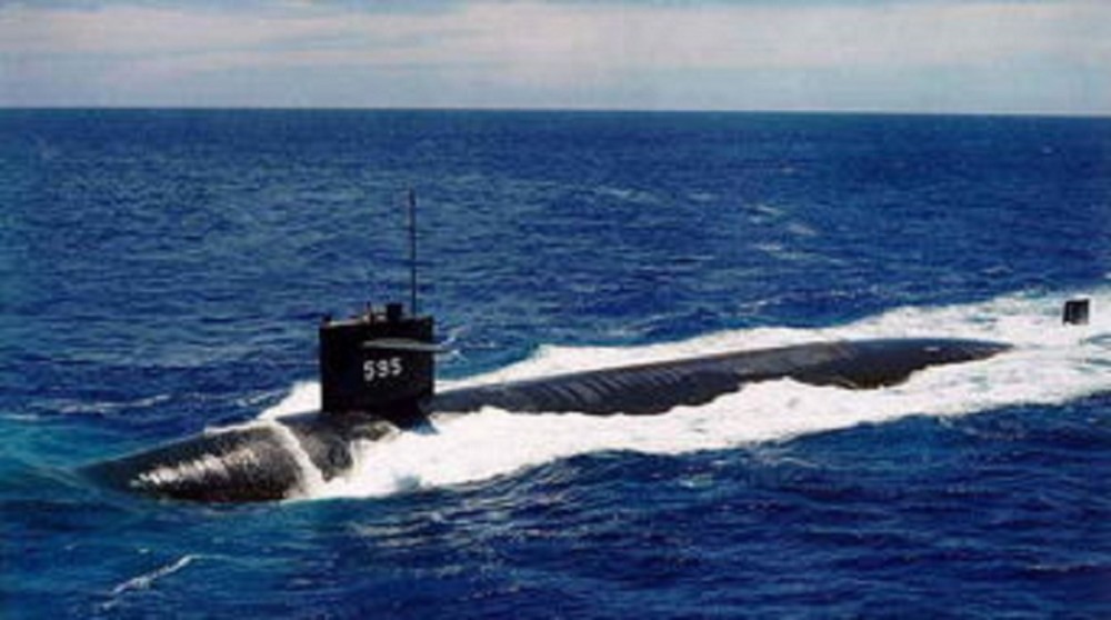 长尾鲨号核潜艇沉至2600米深海,0.1秒内爆,死亡129人
