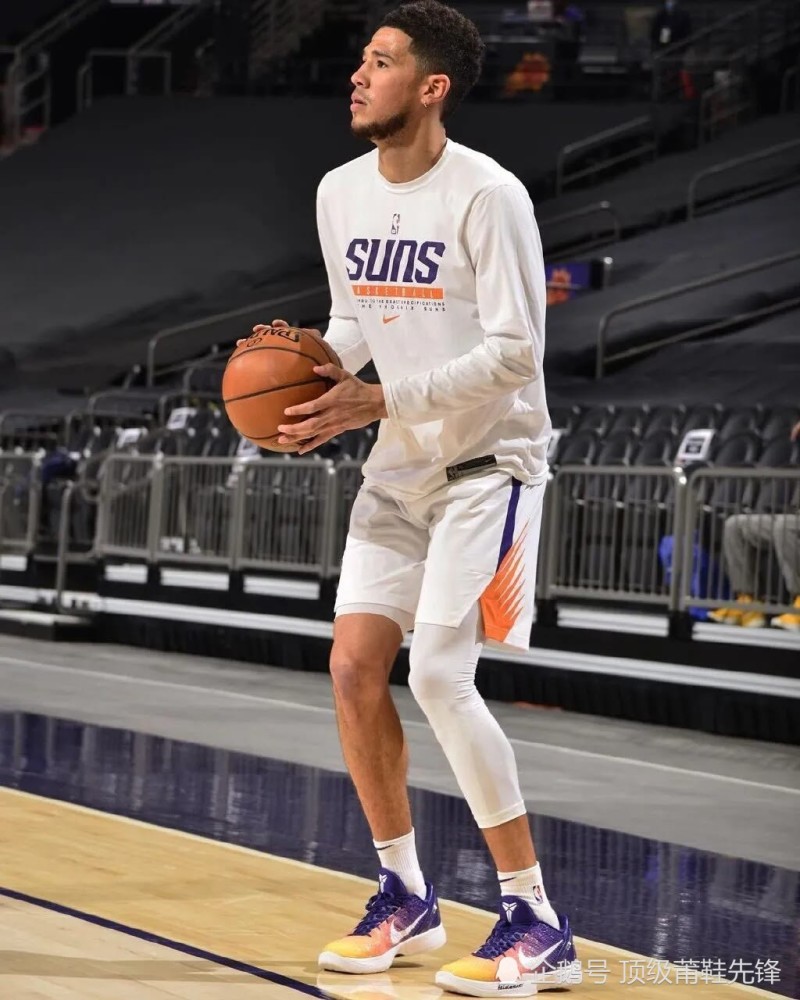 nba球员上脚:库里上脚库里8 aj35 科比系列上脚