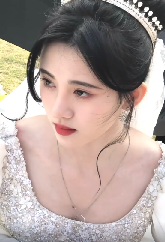 婚纱美颜相机_美颜相机(3)