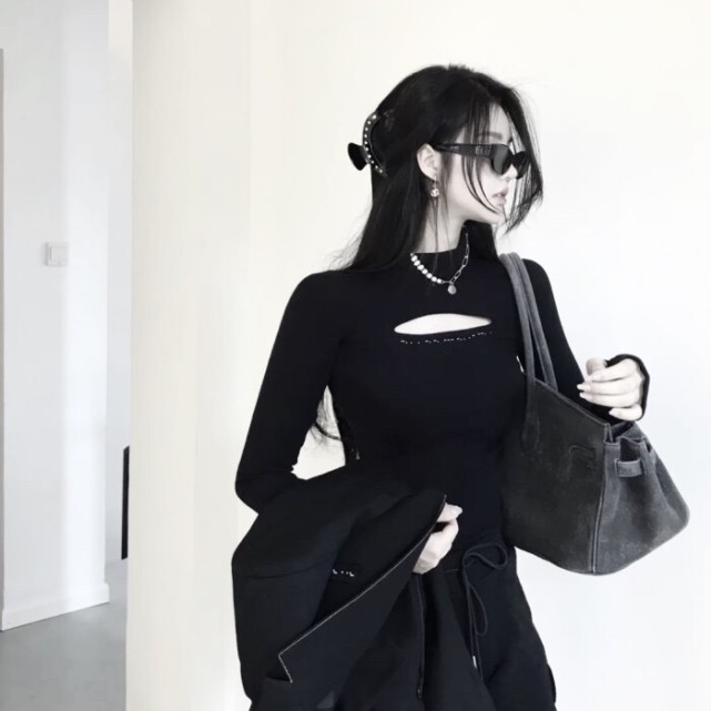 女生头像/暗系/做不了别人的公主,那就做自己的女王