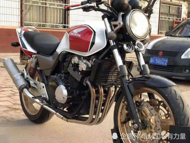 浅谈四缸街车hondacb400不少摩友对它爱而不得