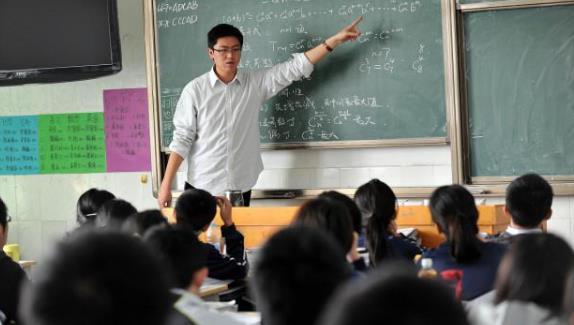 【教育部关于补课的新规定】教育在这次疫情中发挥了怎样的经济作用