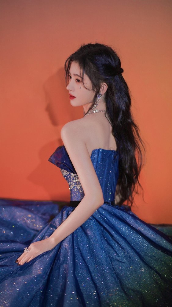 超甜明星鞠婧祎这是什么"人间仙女",好像人鱼公主,太美了