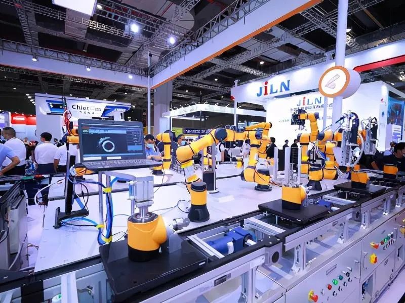 深度观察！2020中国工业机器人产业发展与应用！