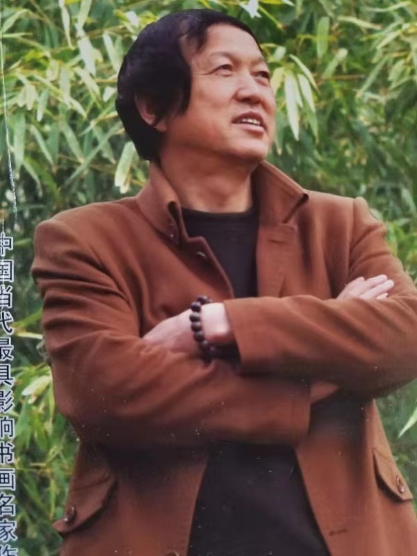 古代文人雅士大都爱竹,爱它的竹杆中空有节,竹枝坚韧挺拔,竹叶常绿不