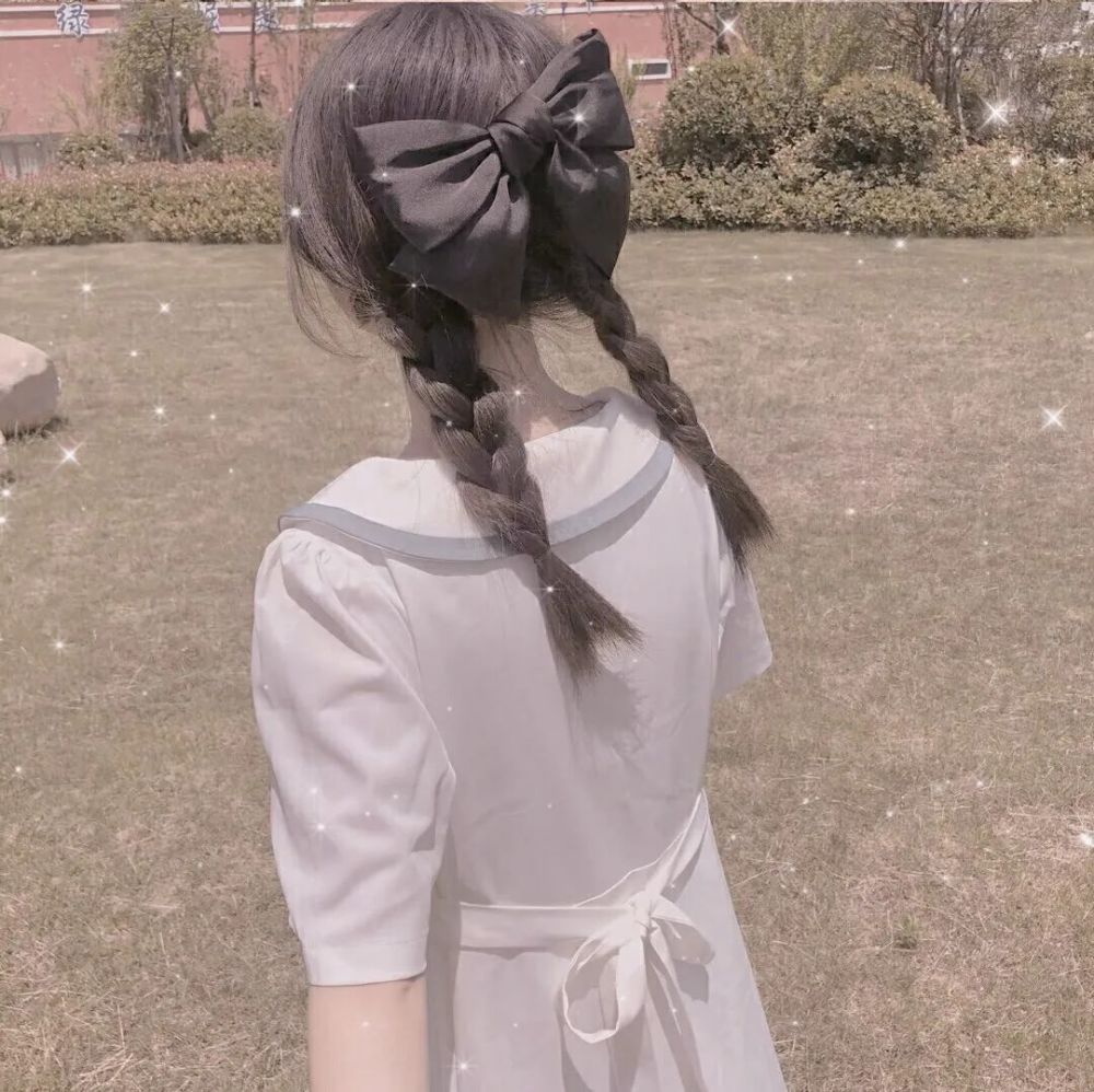 女生头像|带蝴蝶结