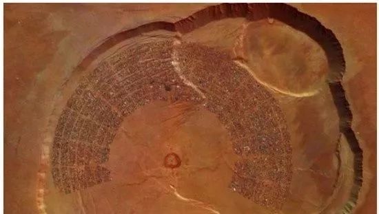 火星上发现外星人留下的金字塔火星文明谜底揭开