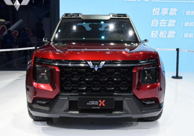 五菱终于推出越野车,对开门 后驱驱动,网友:卖10万绝对会火!