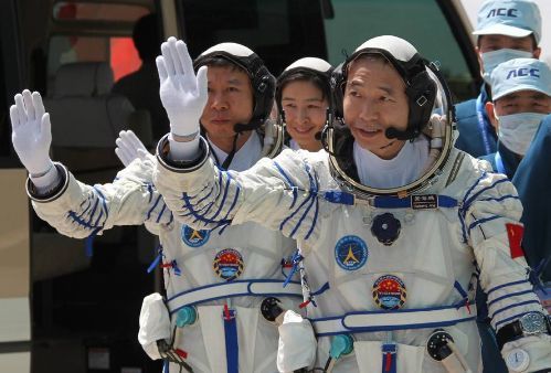 中国第一位美女宇航员刘洋,为何现在不见人影了?原因