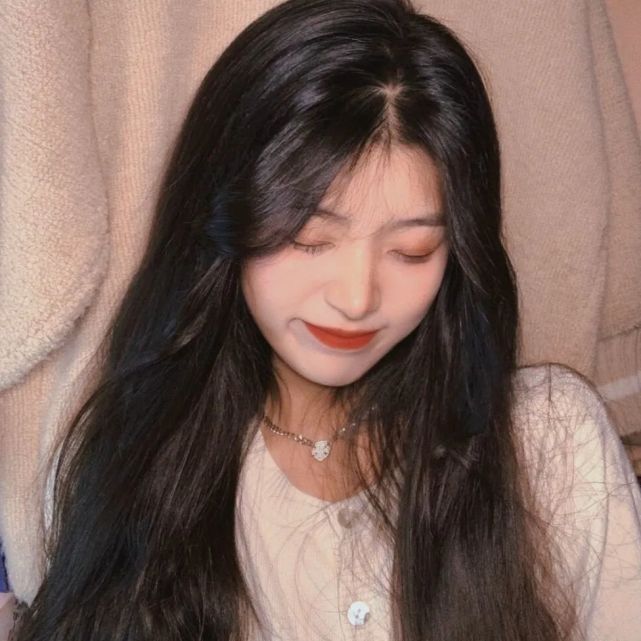 唯美真人女生头像 理直气壮撞南墙仍性质高昂