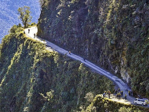 世界上最危险的四条公路,其中有一条在中国