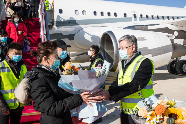 中一航空作为大兴国际机场全球首家公务机运营公司荣耀首航