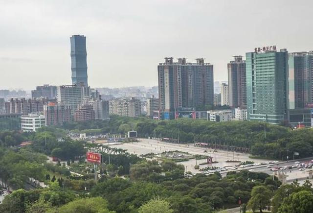 东莞长安gdp为什么可以超越虎门_东莞虎门长城开发图片(2)