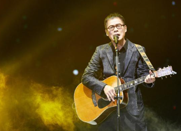 唱歌跑调的他却成音乐教父,一首歌火了40年,李宗盛也叫他大哥