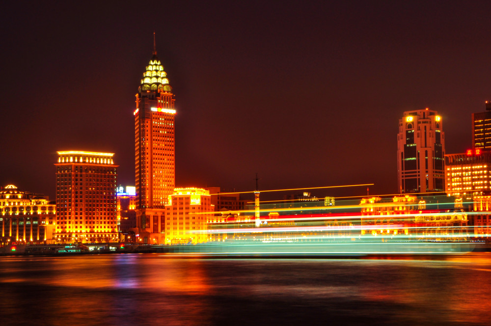 北上广等市的GDP_北上广不相信眼泪(2)