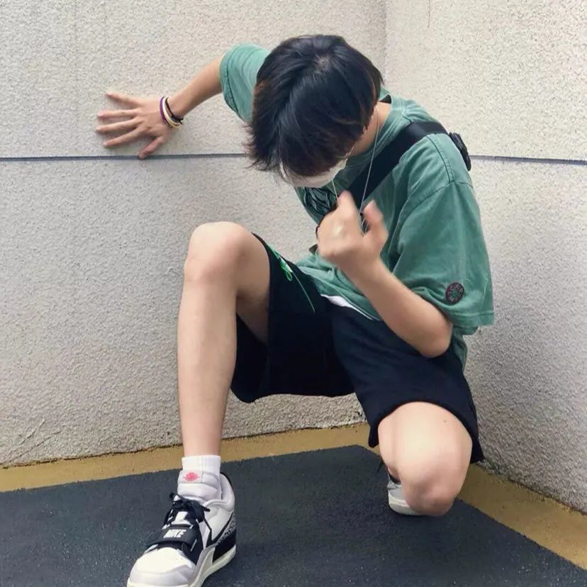 男生头像和微信置顶文案