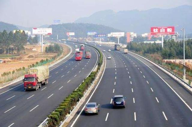 福建第一条8车道的高速公路,长235公里,连接福建沿海所有城市