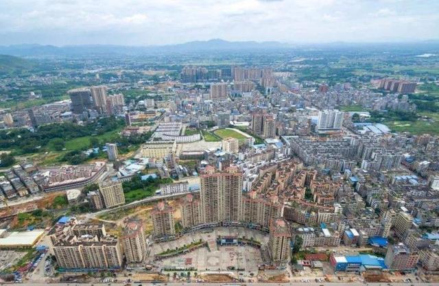 广西第一人口大县_2020年广西人口分布图