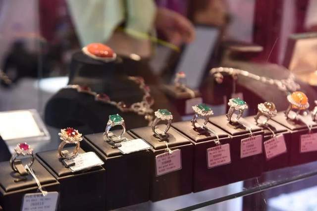 中国春季专业珠宝展 3号馆·时尚精品馆轻奢珠宝集中亮相