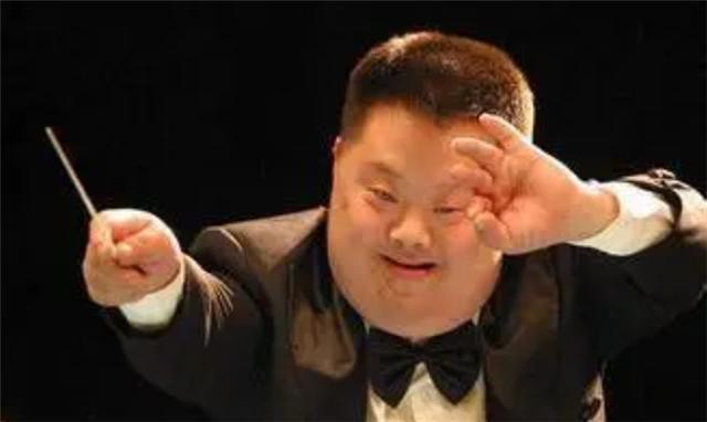 还记得"唐氏儿天才"舟舟吗?热度褪去后,他的现状如何?