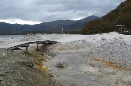异闻分散世界的10个地狱入口有人进去瞬间老30岁