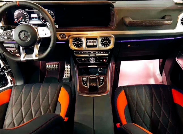 2021款迈巴赫g900报价,帝王迈巴赫s900加长版 2021款迈巴赫g900实车亮相,外观炫酷,堪称suv中的"帝王"!