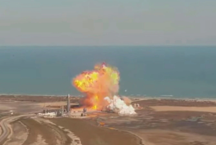 SpaceX星际飞船爆炸