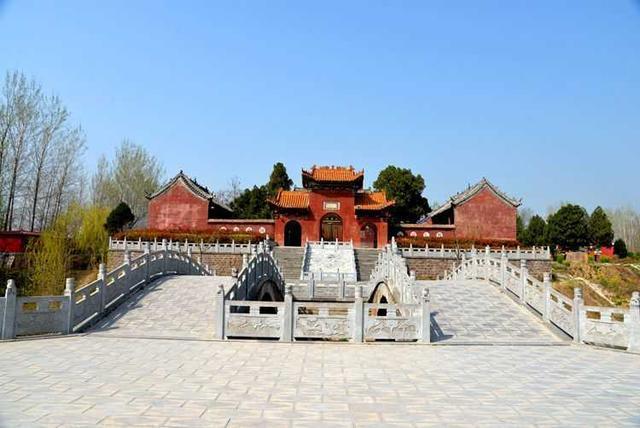 GDP彩礼_中国gdp增长图