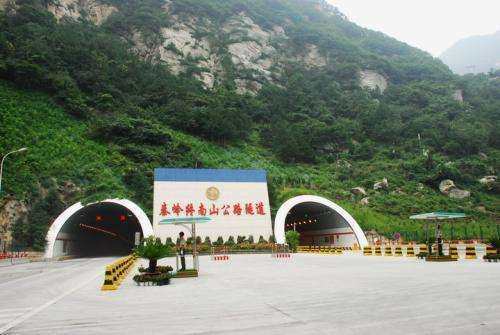 中国最长的五条公路隧道,第一名也是世界之最,走过两条算你厉害
