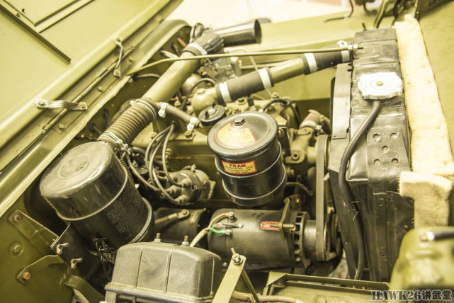 威利斯mb配备了一台直列四缸发动机,气缸容积2199cc,最大功率60马力
