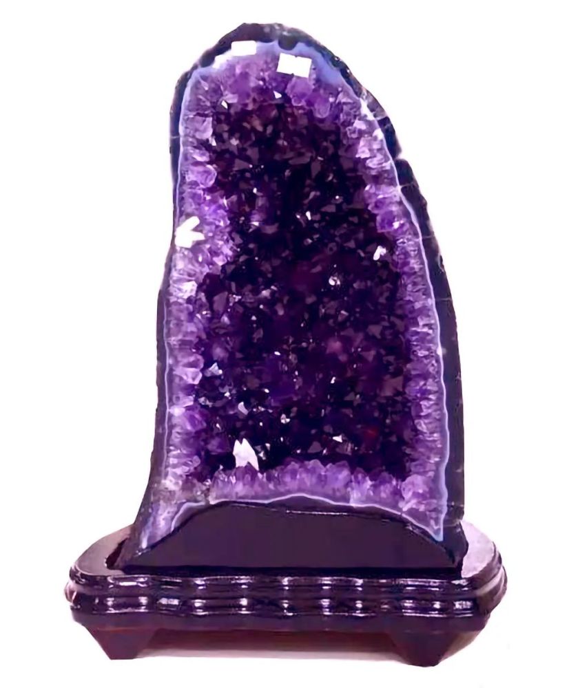 二月生辰石,紫色系宝石中的"魔力女神"