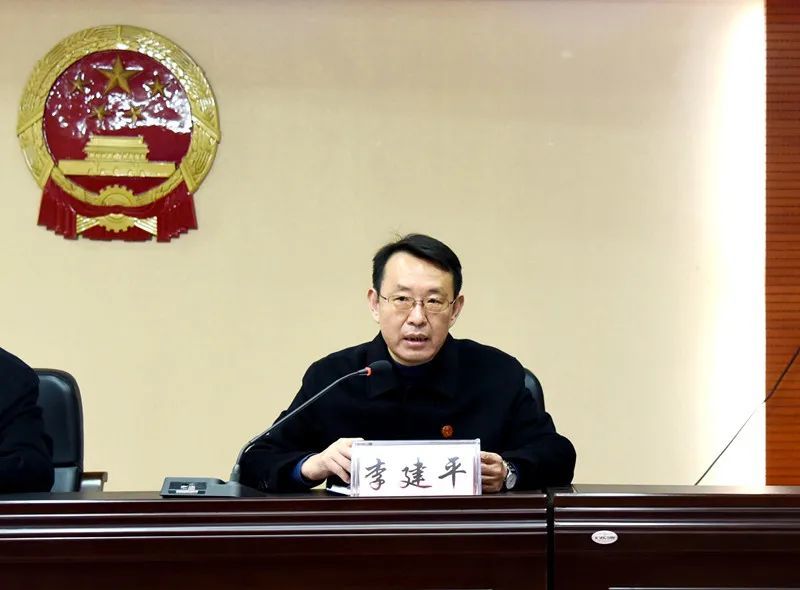 图 审判委员会专职委员李建平77件执行案件,包括侵权,赡养,抚养等涉