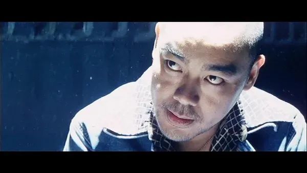 但正是这些零散的镜头