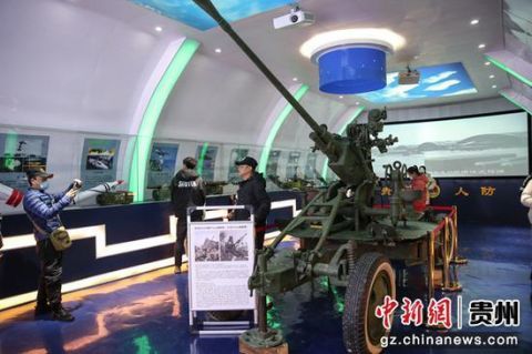 贵阳昔日闲置防空洞变身"网红打卡地"