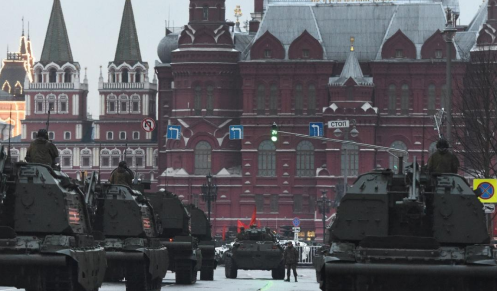 俄罗斯gdp相当于一个广东_俄罗斯国旗(3)