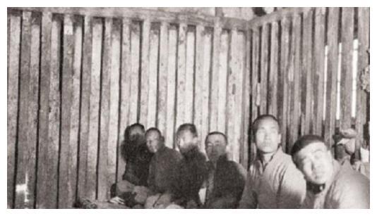 建国后,曾经的国民党狱警,被专车接到北京,享受18级干部待遇
