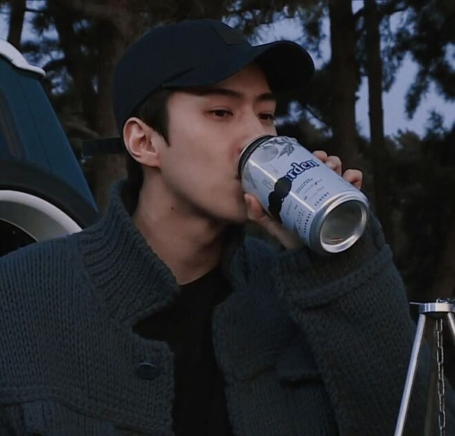 男生头像:单身贵族气质风